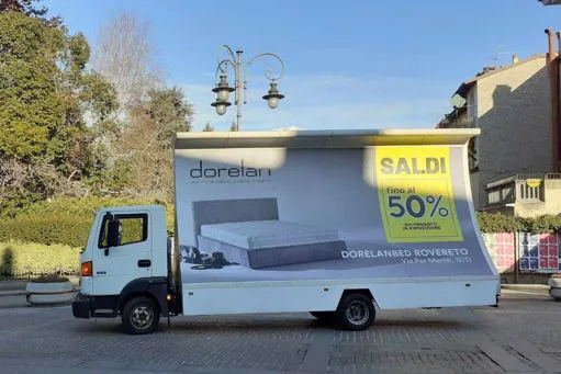 Camion vela campagne pubblicitarie
