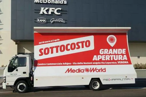 Camion vela media world