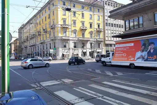 Camion vela Milano