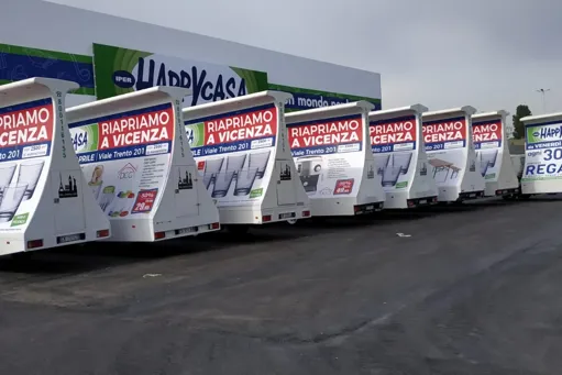 Camion vela pubblicità HappyCasa