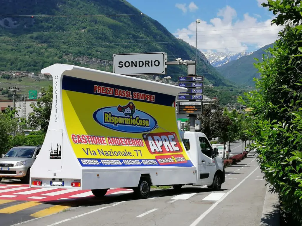 Camion vela a Sondrio